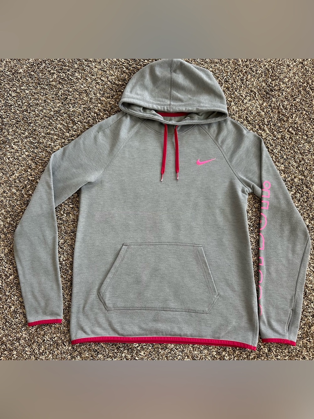 Nike Therma Dri-FIT Women's Pullover Running Hoodie size medium (gray w/ pink)